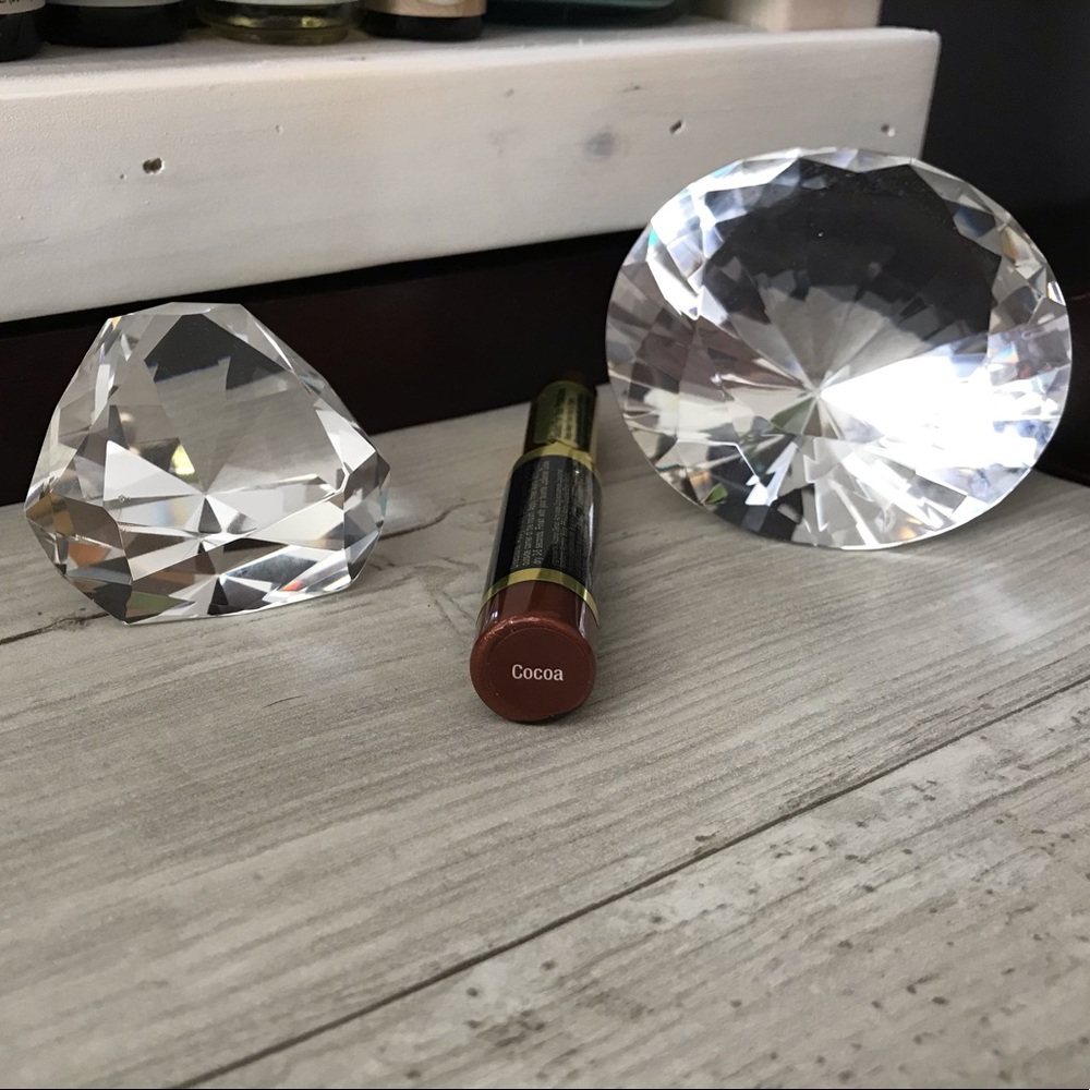 LipSense Cocoa - Picture 2 of 5